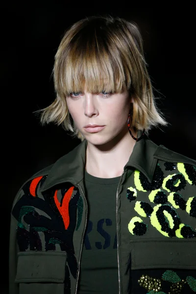 Look 140